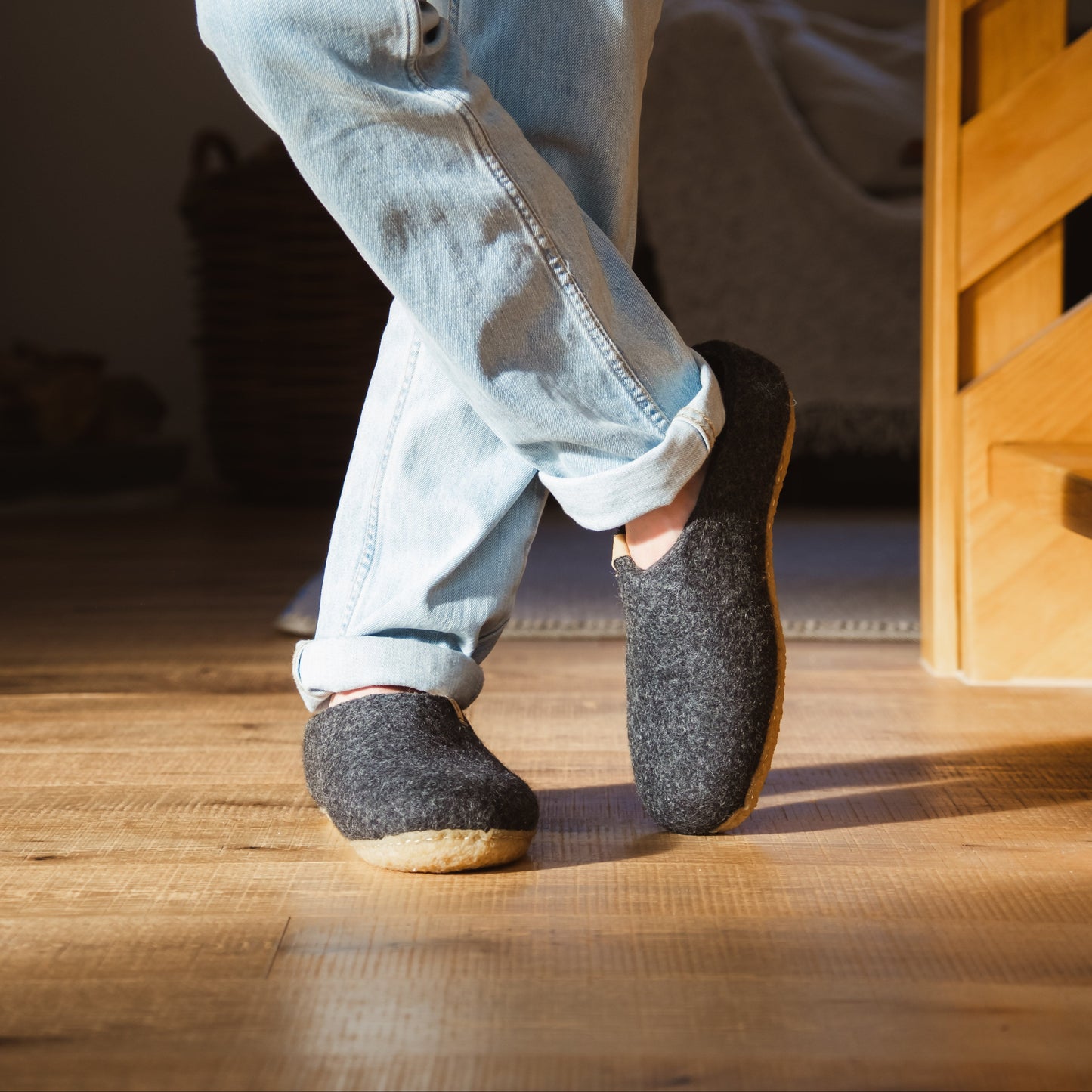 Wool Slippers | Woolfi Charcoal