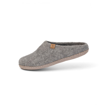 Slip on wool slipper