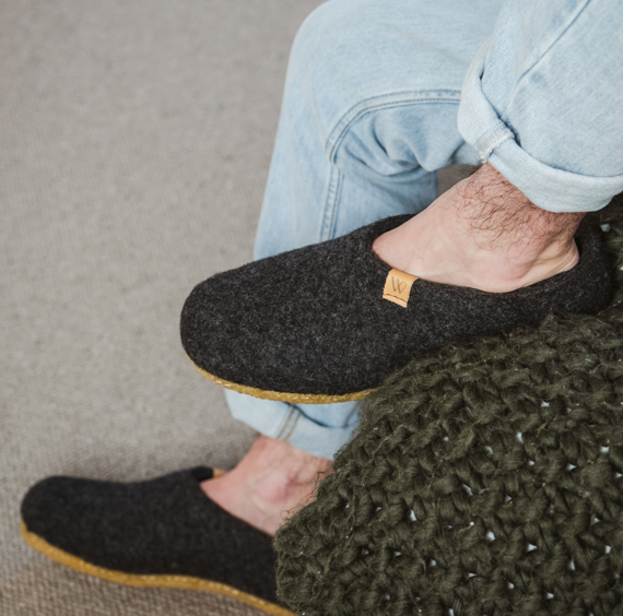 Valais Slip-on Rubber Sole Charcoal | Wool Slippers New Zealand